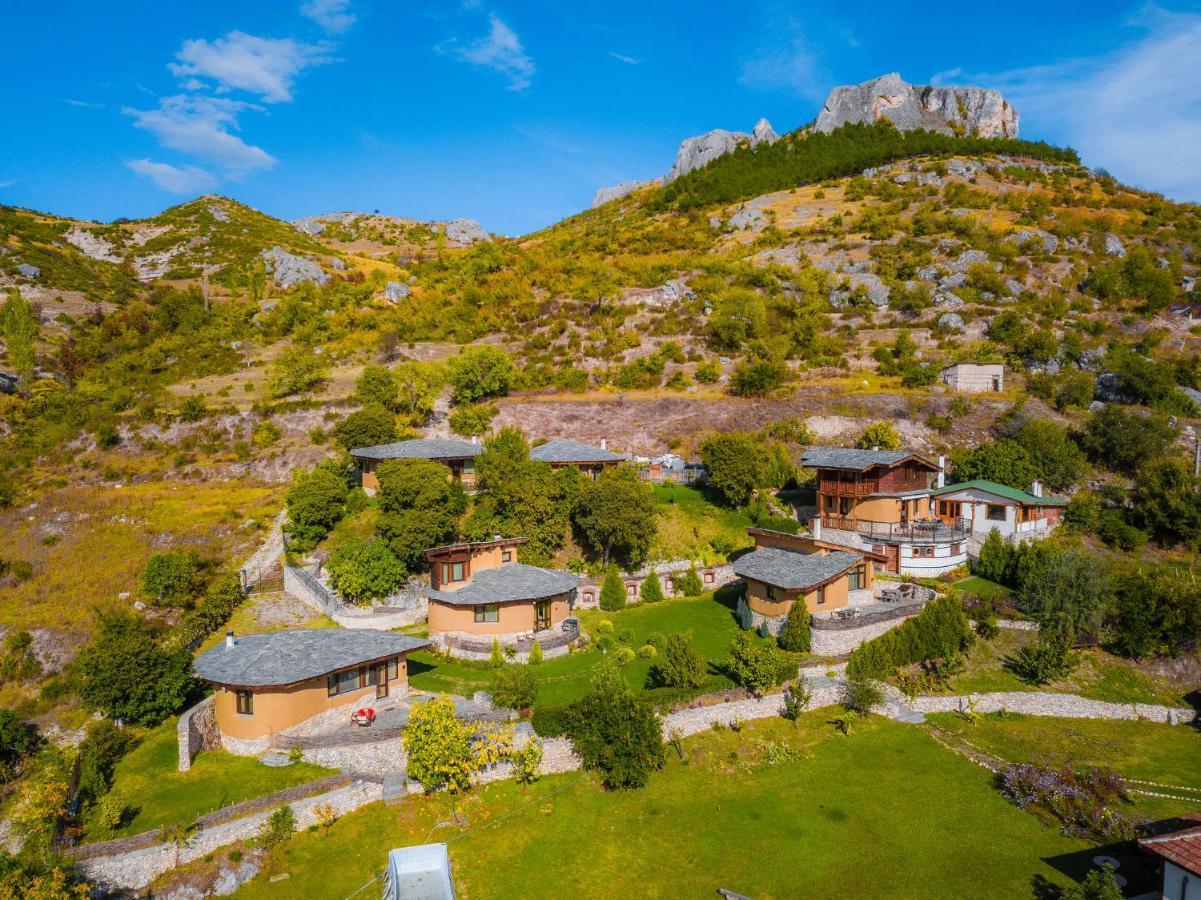 Eco Village Under The Cliffs Ilindentsi Экстерьер фото